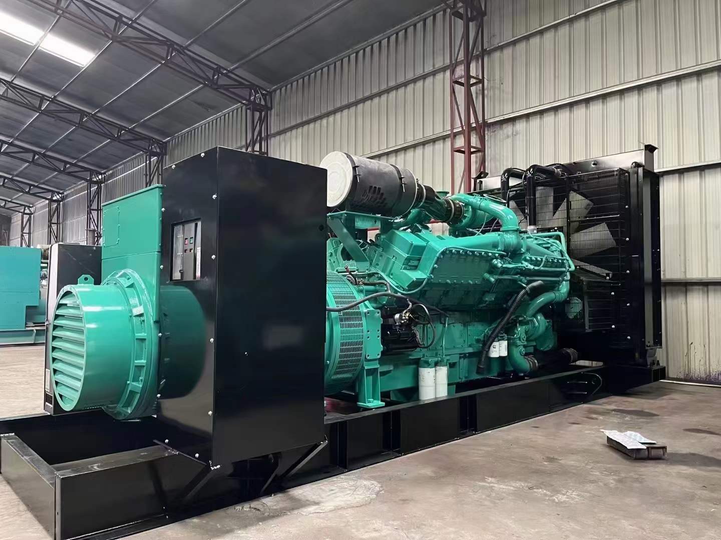 两当如何评估无功补偿装置的性能和效果？