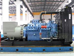 两当如何判断空气滤清器是否需要更换？