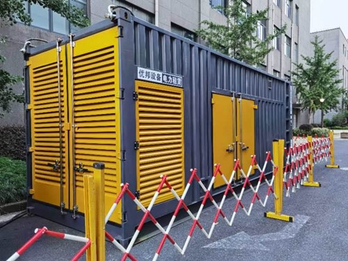 两当温度对电压测量结果的影响是否存在理论计算公式？