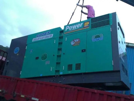 两当空气滤清器的更换周期一般是多久？